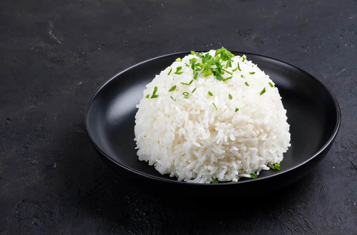 Perfekcyjny ryż basmati: Jak gotować, by był sypki i aromatyczny?