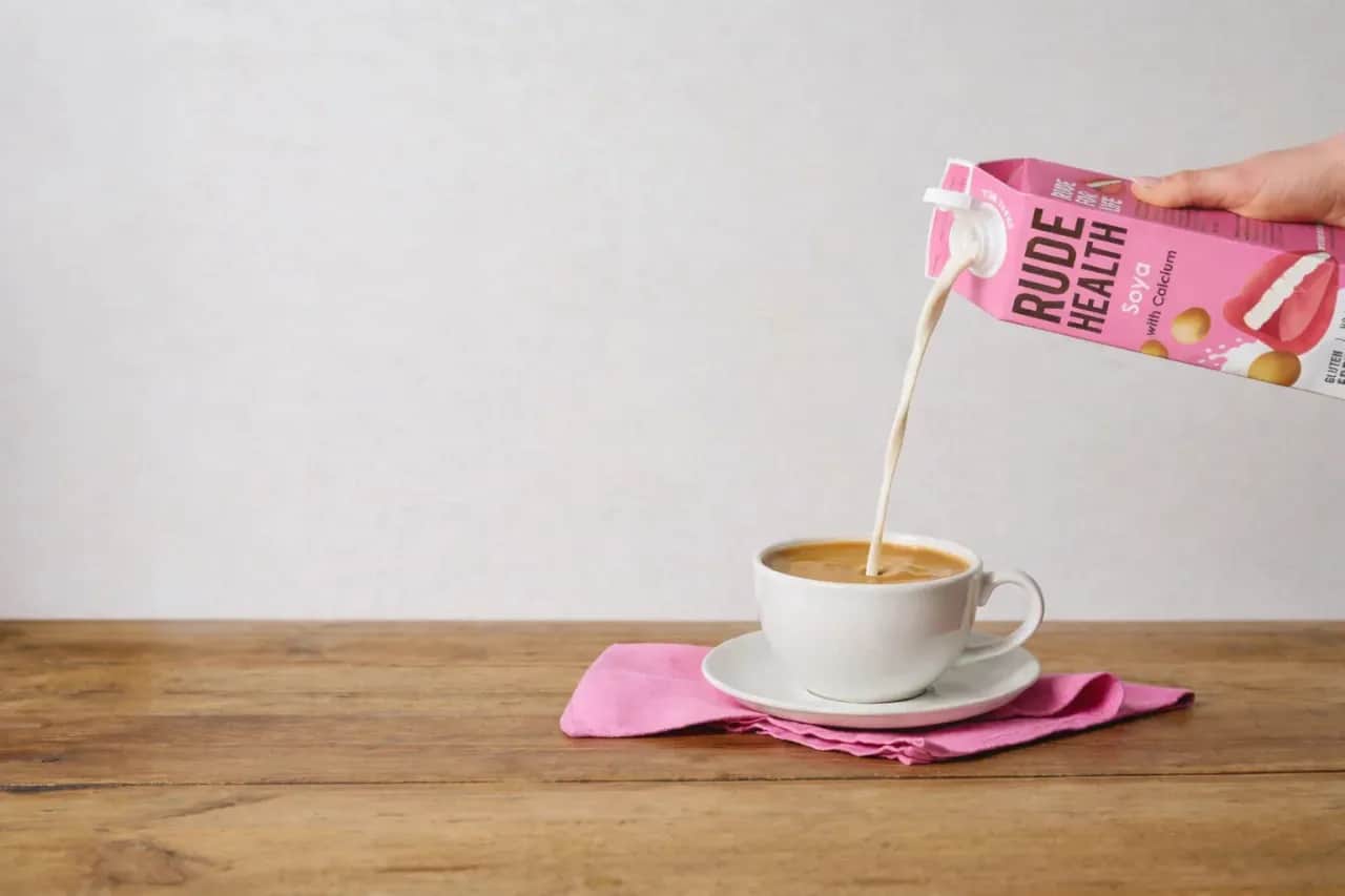 Mleko sojowe: Od kawy po desery wszystkie zastosowania!