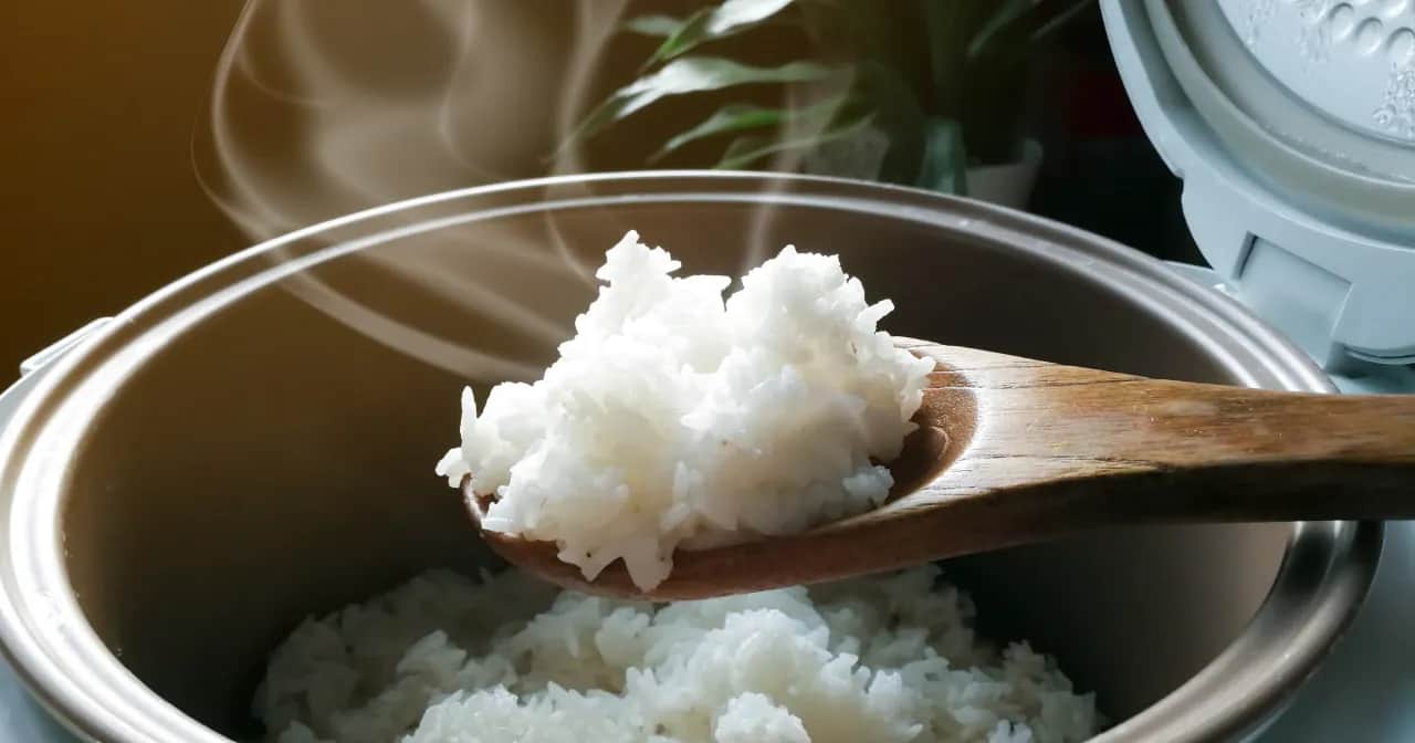 Ryż a waga: Czy naprawdę tuczy? Poznaj fakty i jedz mądrze